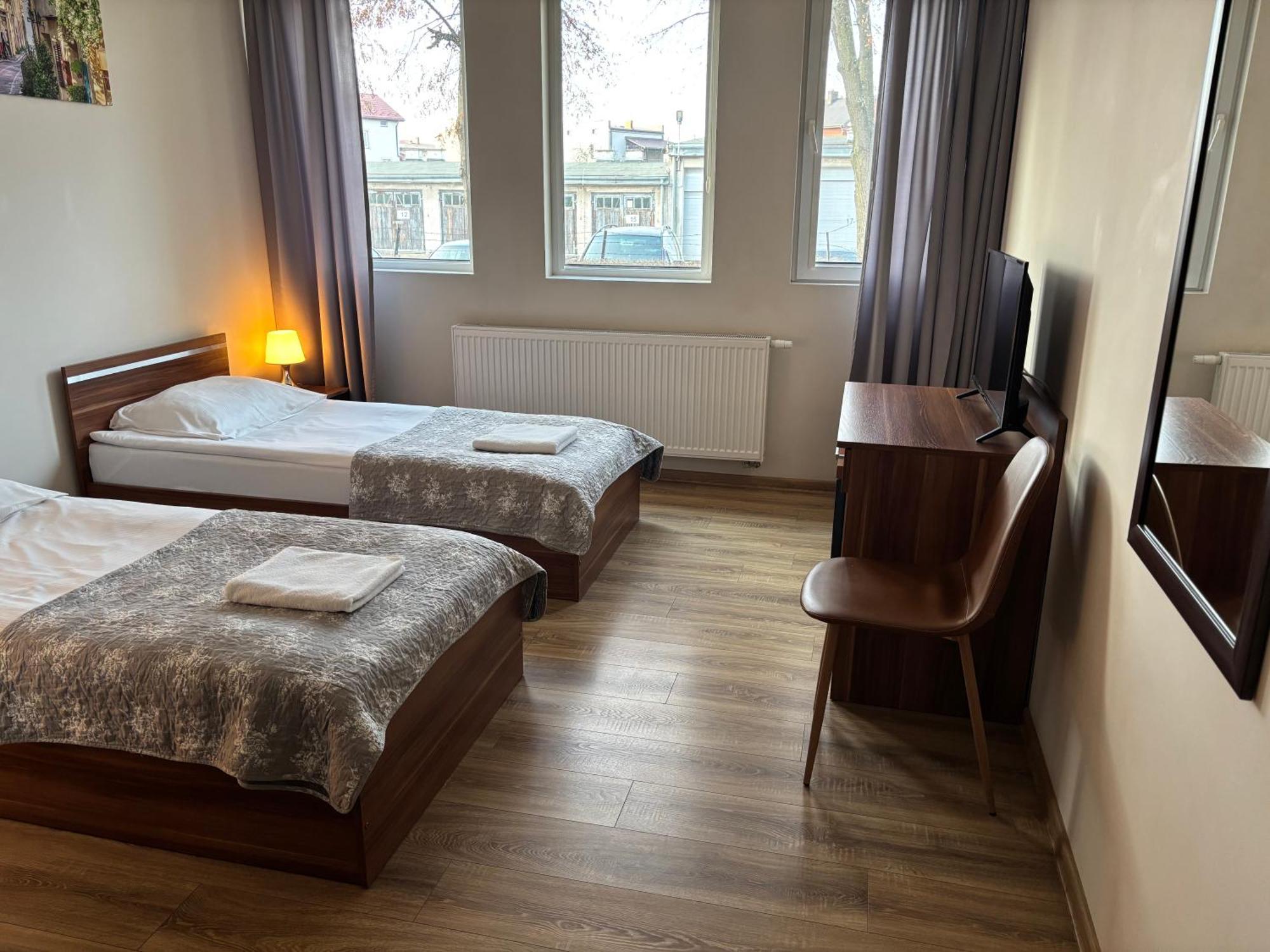 M&A Guest Rooms Lomza Exterior foto