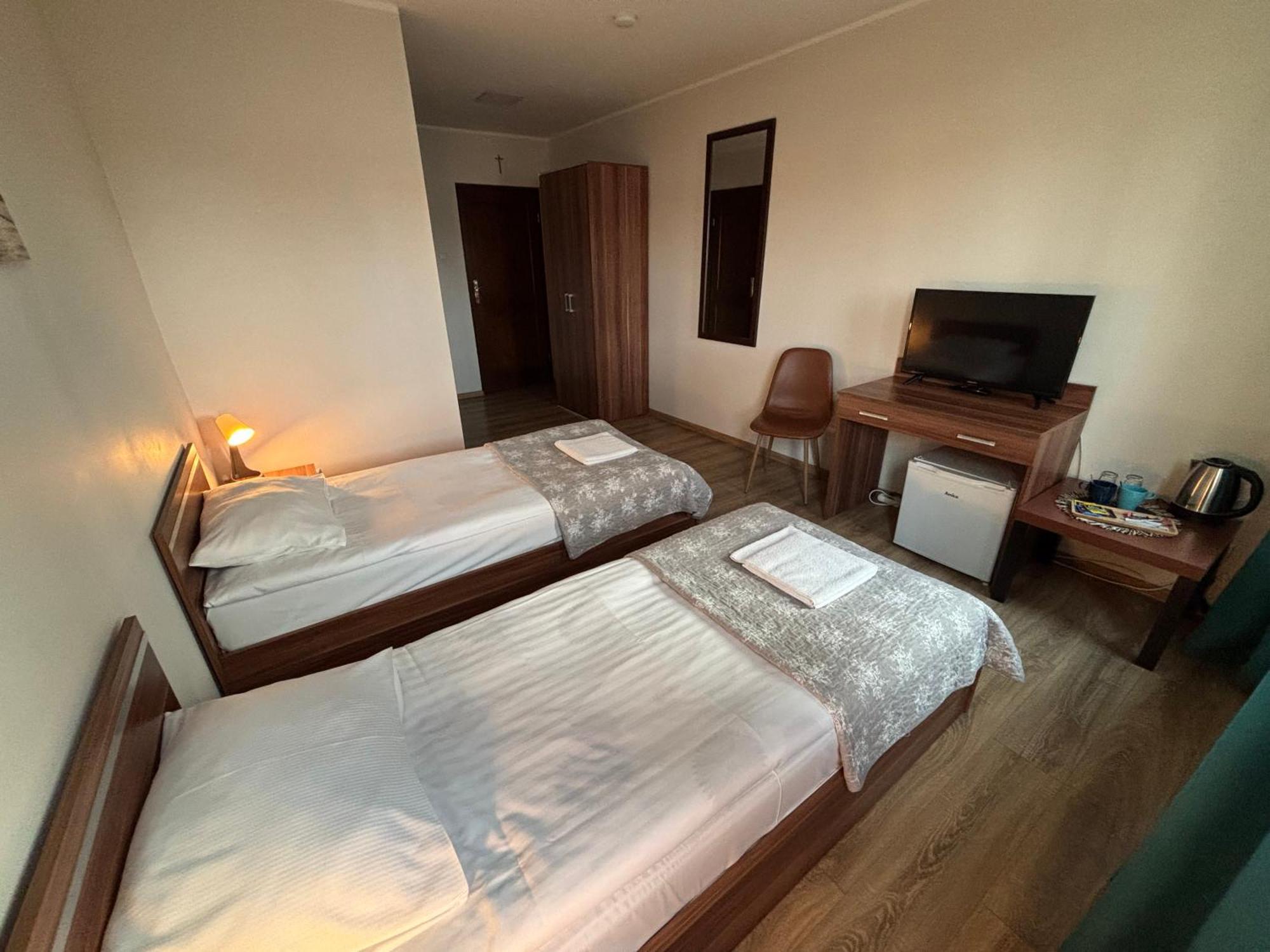 M&A Guest Rooms Lomza Exterior foto