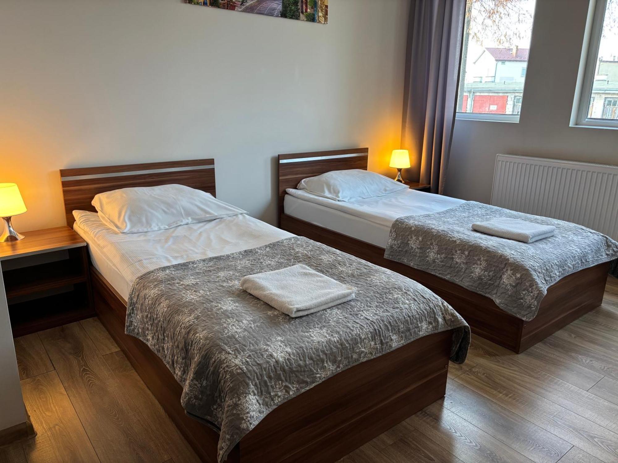 M&A Guest Rooms Lomza Exterior foto